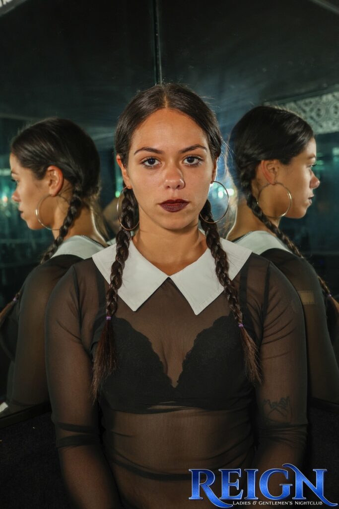 reign-barber-prehalloween-31