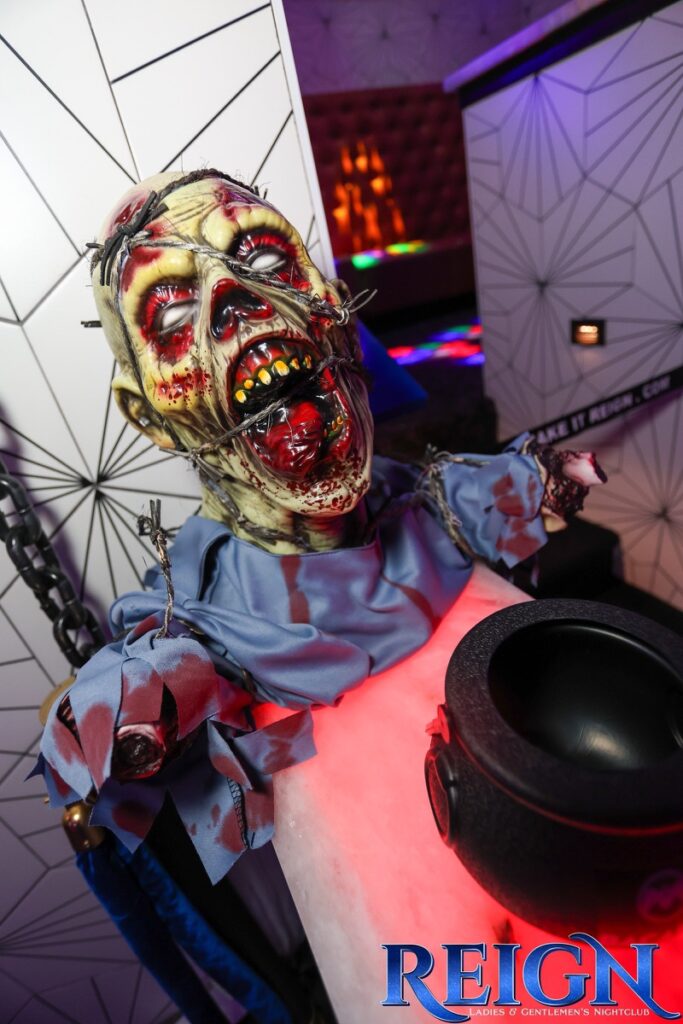 reign-barber-prehalloween-76